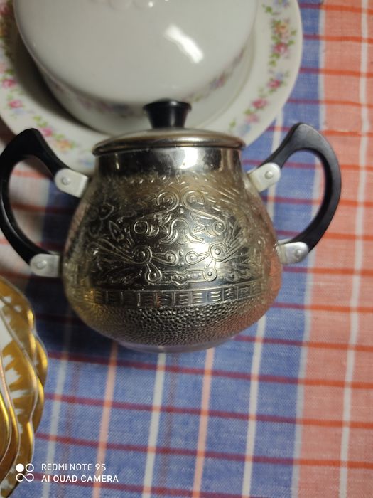 Продам вазы конфетницы графины