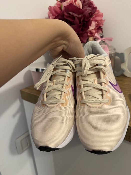 Vand adidasi Nike 36 impecabili ca noi