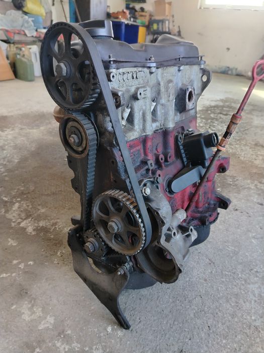 Продам двигатель пассат 1.8 на запчасти