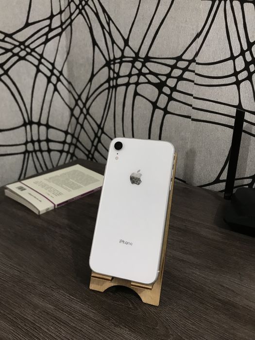 Iphone  XR 64GB EAC
