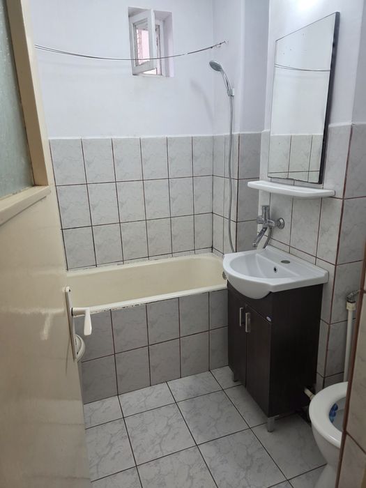 Garsonieră de inchiriat