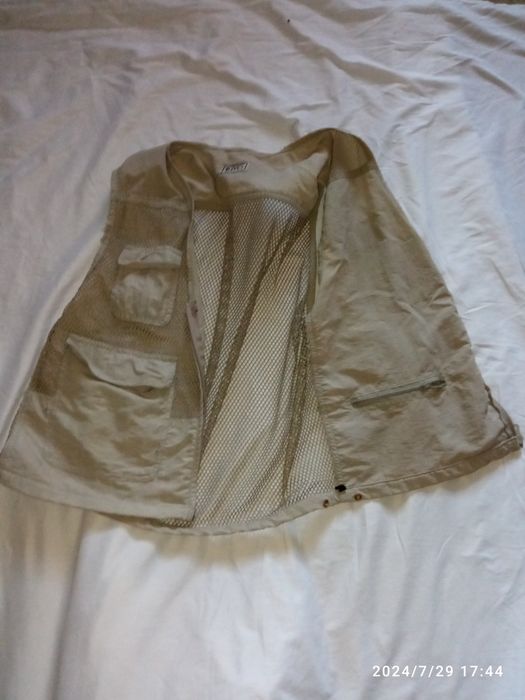 жилетка в хорошем состоянии