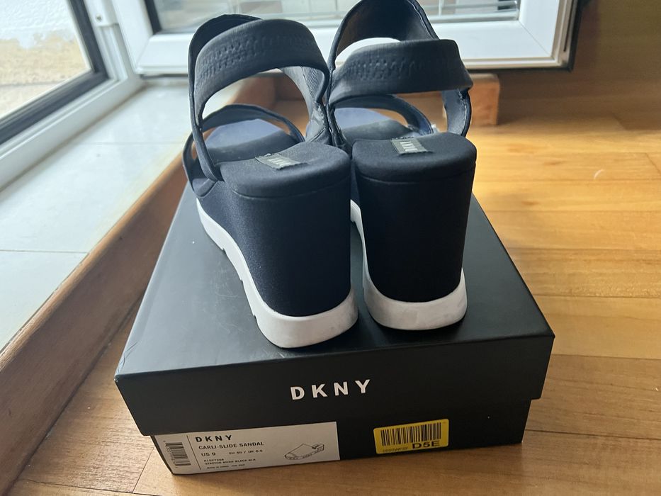 Vand Sandale DKNY, marime 40