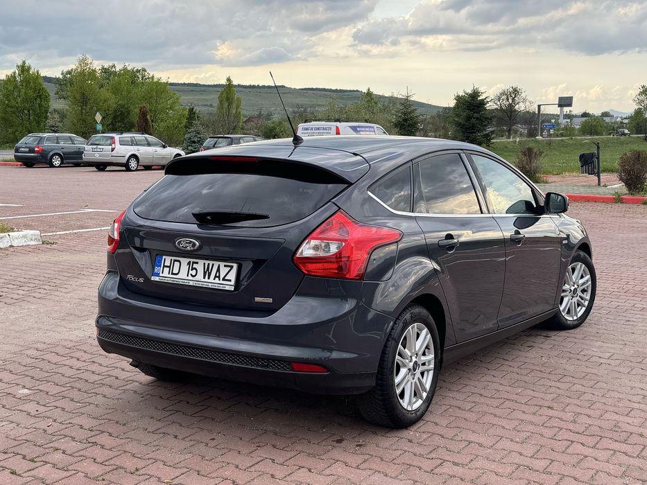 Vând Ford Focus Motor 1.0 Benzină An 2014 Euro 5 Econetic Recent Înmatriculat