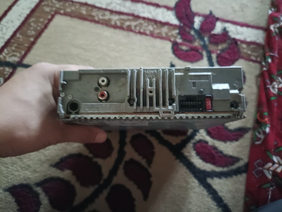 Продам мафон sony