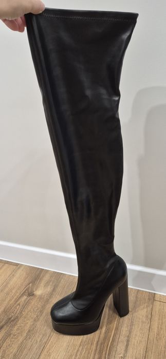 Нови чизми Zara на висок ток ,размер 37