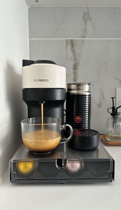 Nespresso кафе машини