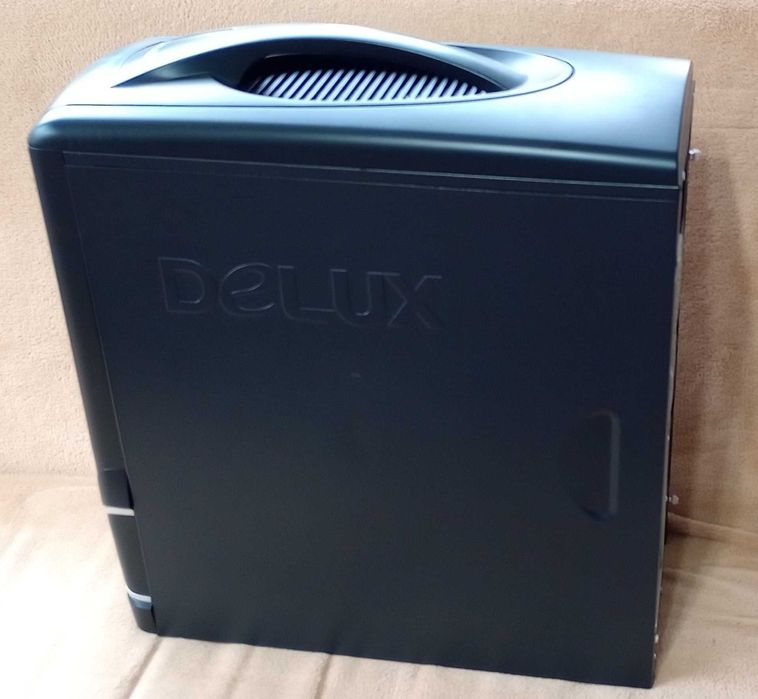 Carcasă PC Delux DLC-MF451 Midletower - NOUĂ / Nefolosită (fără sursă)