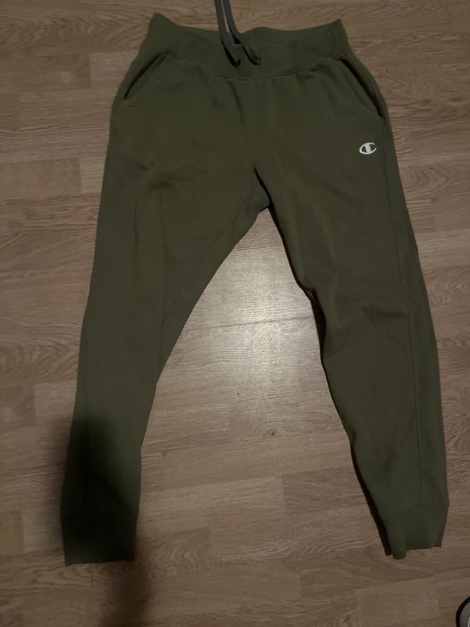 pantaloni champion verzi