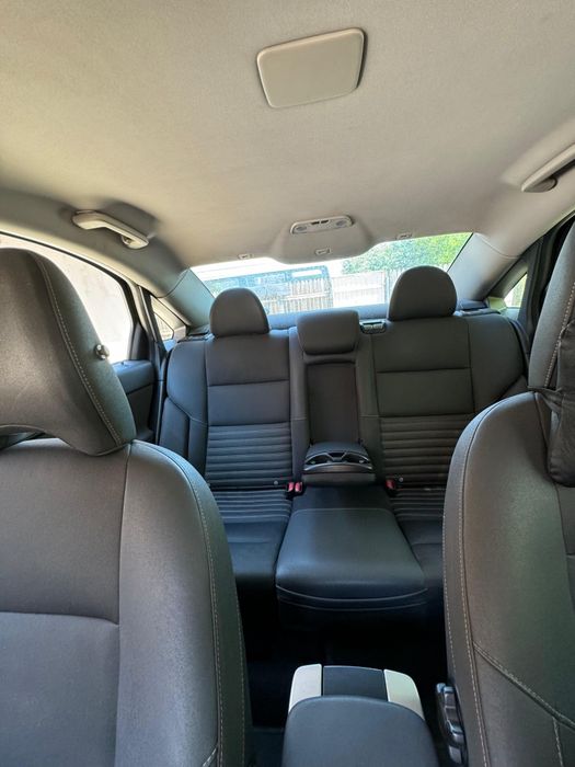 Mă vinde Volvo s 40