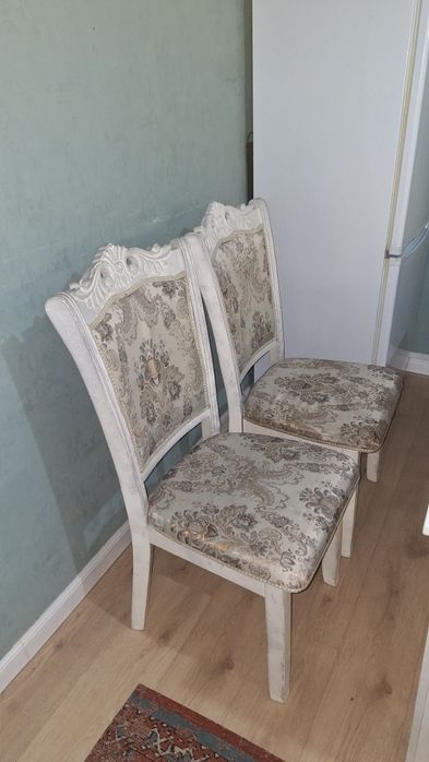 Продам стулья деревянные
