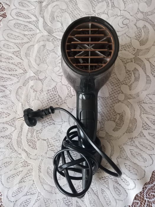 Uscător pentru păr