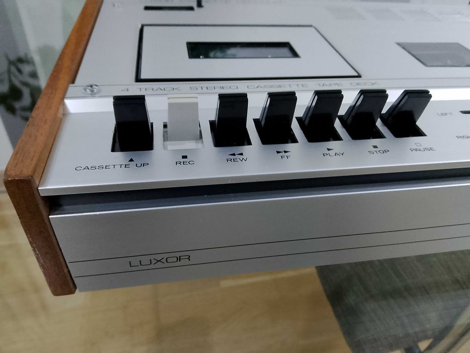 Luxor DT 4000G Diatone/Mitsubishi 1971 functional