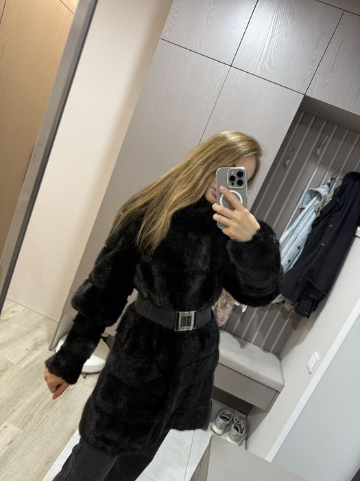 Продам норковую шубу