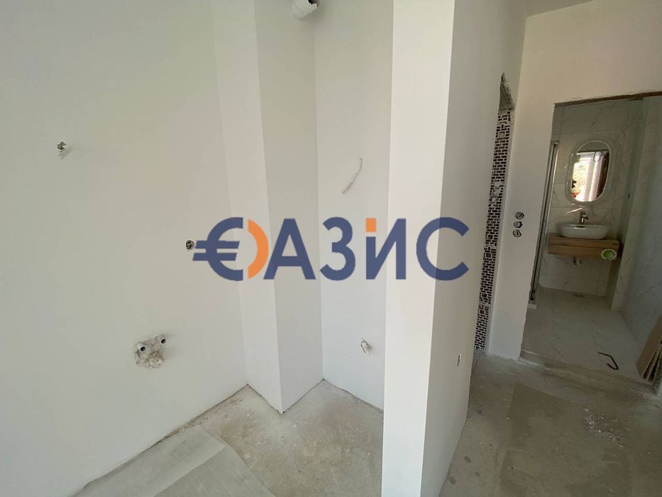 Продава се Едностаен апартамент в к.к. Слънчев бряг - 37 кв.м за 1676 €/кв.м - Снимка #1