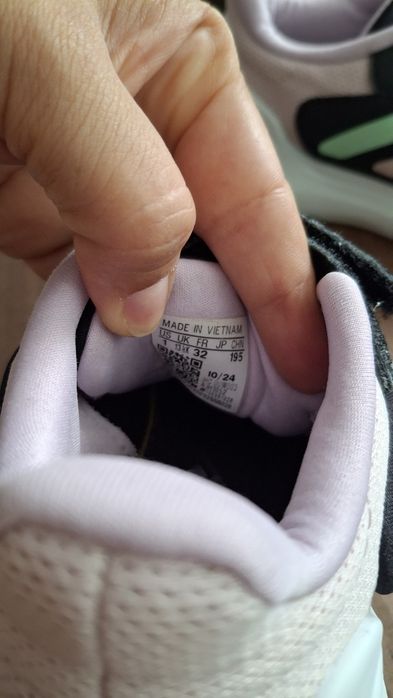 Adidasi adidas de fata