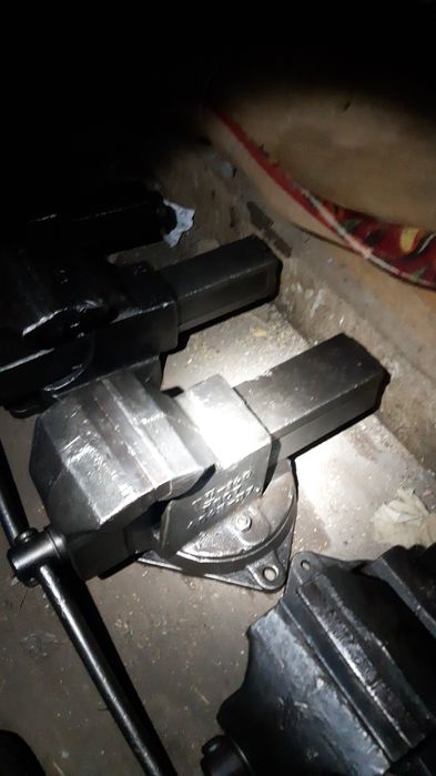 тиски большие 3 шт.ссср