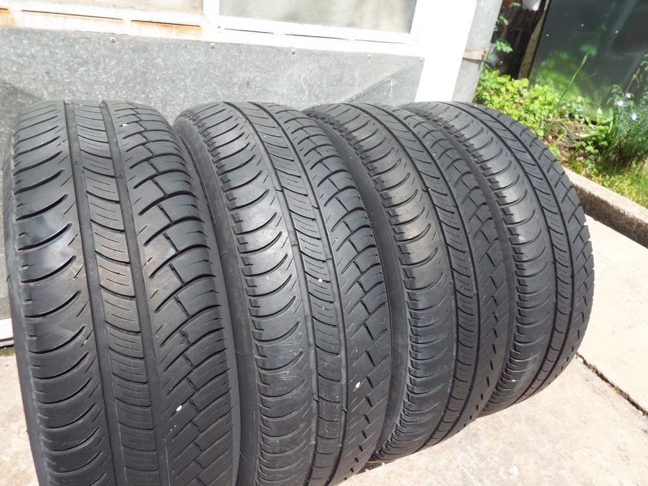 vand 4 anvelope de vara 185/65/15 michelin ,logan,sandero pret 300ron toate4