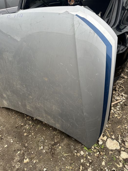 Преден капак Audi A5 8t 2008-2012 година лека забележки ном 207