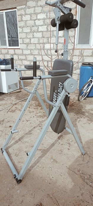 Тренажёр ,турник- брусья