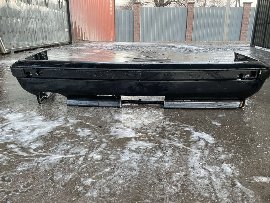 Бампер е34 М оригинал