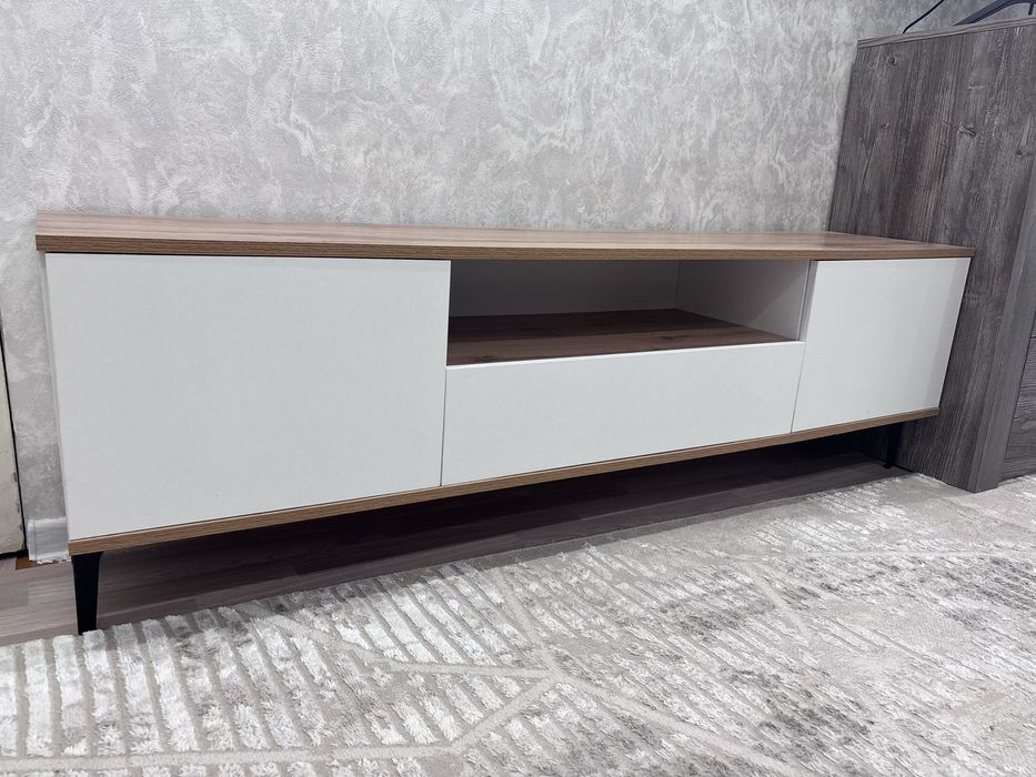 Напольная ТВ-тумба
