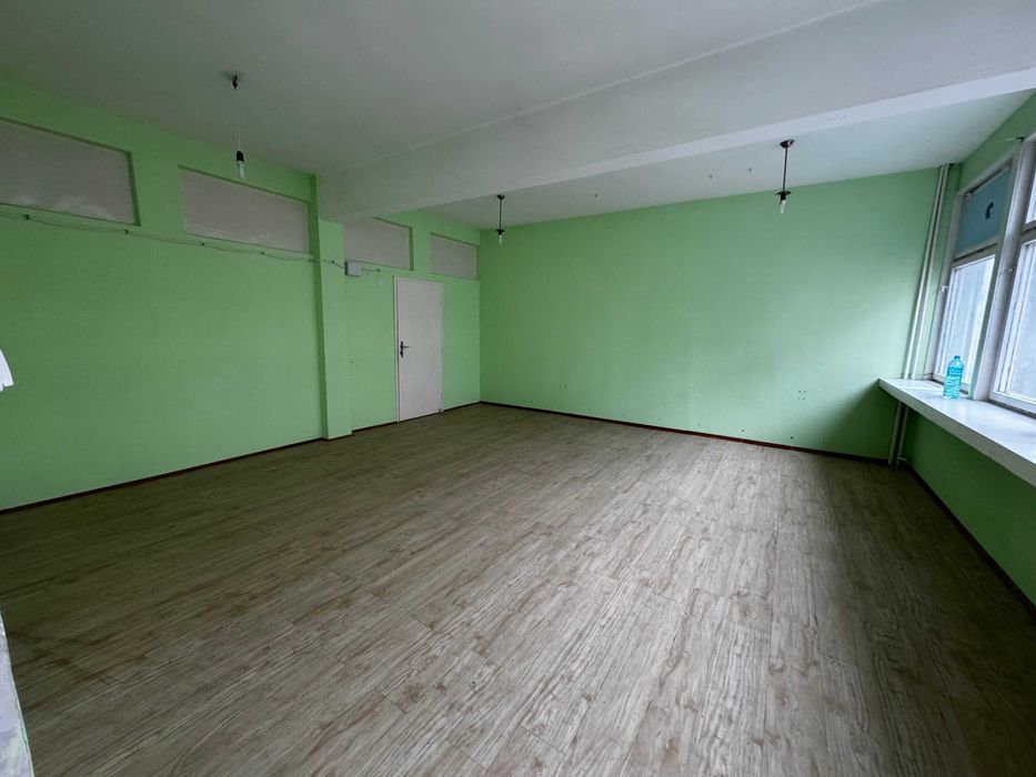 Дава се под наем Офис в Велико Търново, Център - 164 кв.м за 510 € - Снимка #8