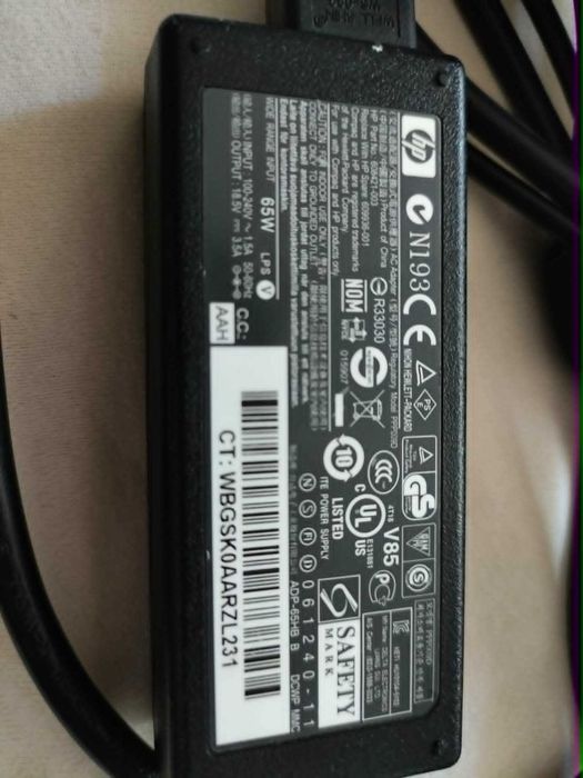 Incarcator laptop Lenovo si HP in stare excelenta