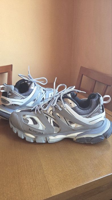Balenciaga track