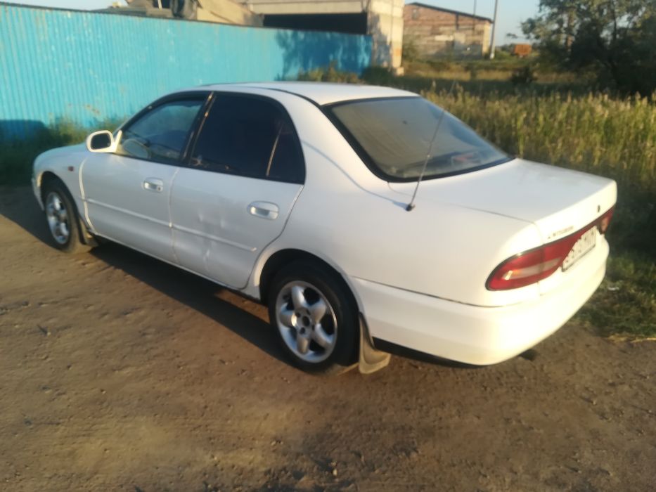 Митцубиси Галанд