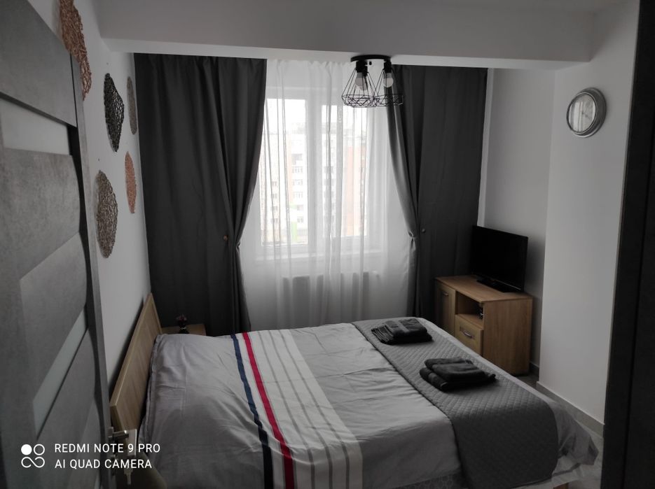 Inchiriez apartament 2 camere regim hotelier