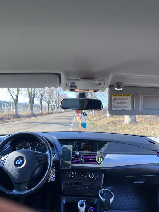 BMW X1 2012 — imagine 5