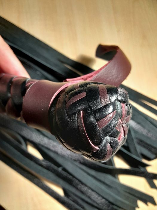 Продам плетку многохвостку