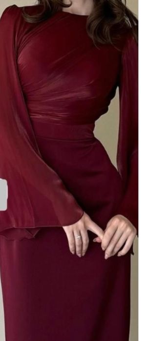 Продаю Вечернее платья бордовый