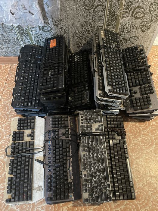 Клавиатуры, наушники