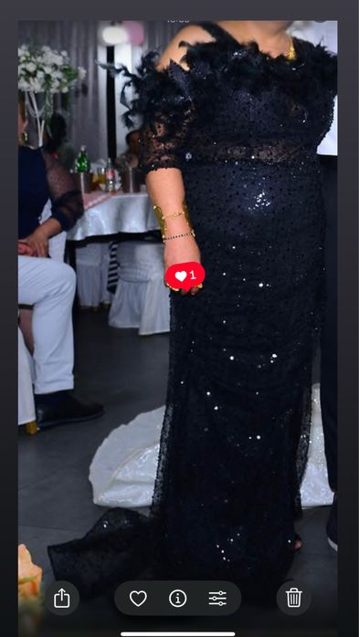 Рокля носена  2часа като нова е