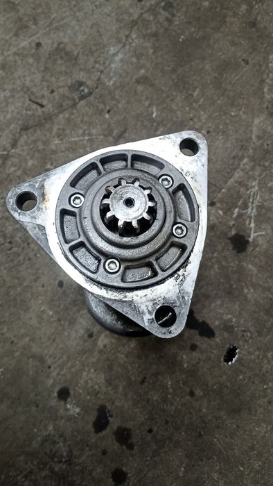 Продам стартер 24v. дозатор.цилиндр