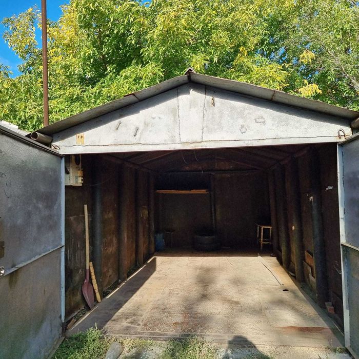 Сдам гараж 3 общ.  9000 тг.