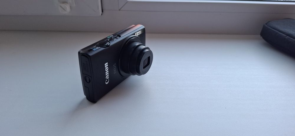 Canon ixus   240