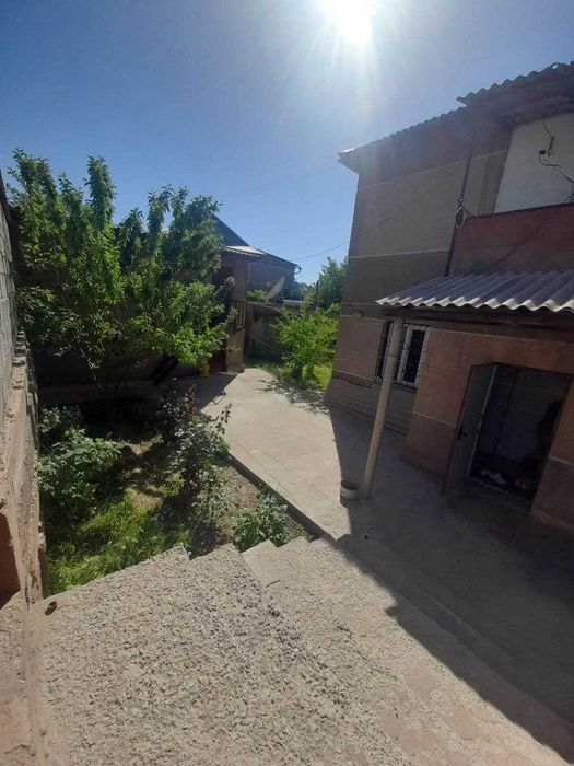 Продам дом, кирпичный, микрорайон БАМ