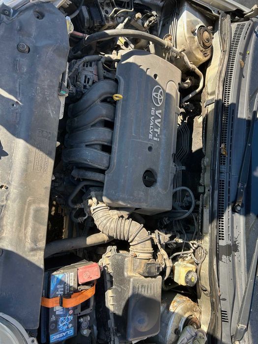 Toyota Corolla  1.6 Benzina  16 valve VVT-i an 2005