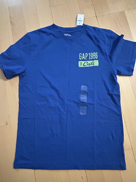Новые футболки -GAP .12-14