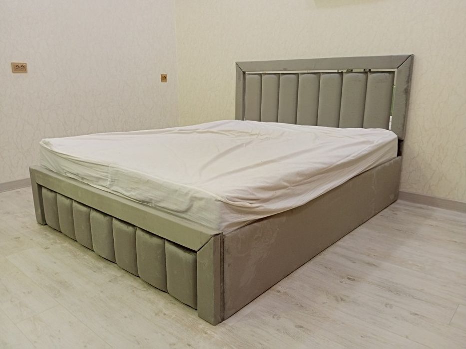 Krovat, кровать двухспальный !