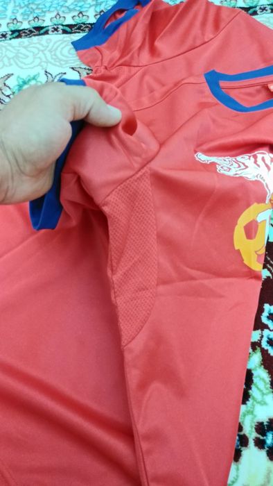 Yangi yozgi kareyski sifatli futbolkalar sotuvda