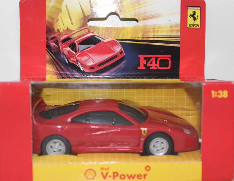 FERRARI колички 1:38