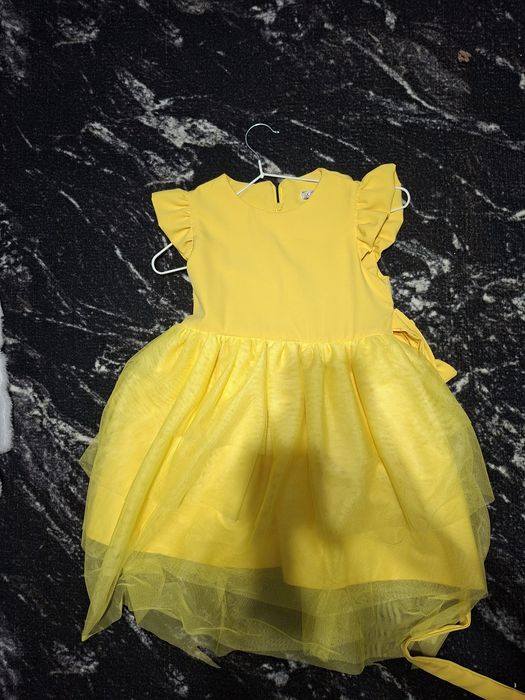 Продам платья для девочки