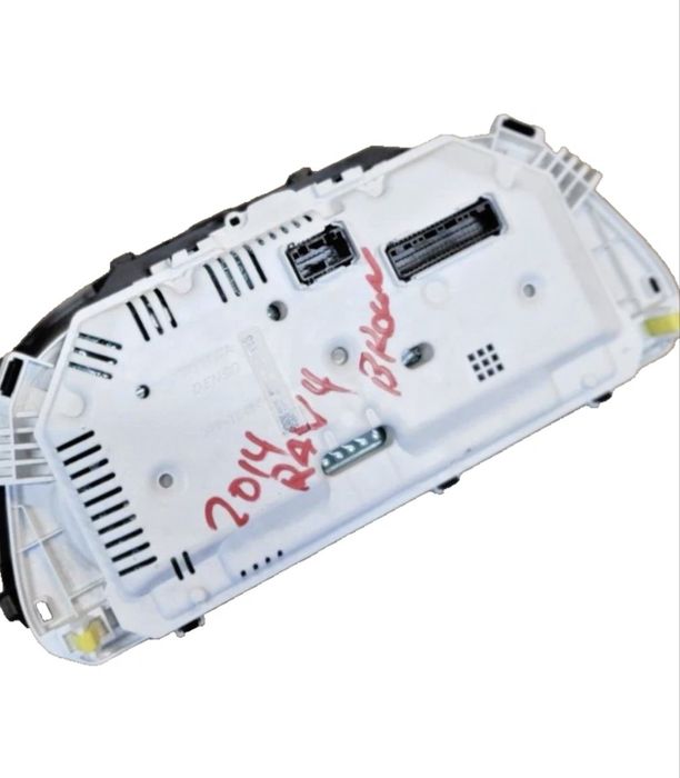 Щиток панель приборов км европеец на toyota Rav4