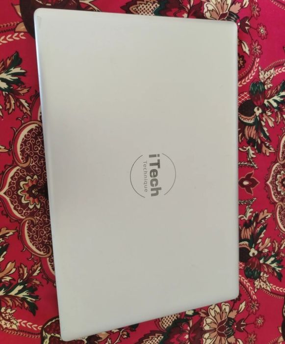 Technique iTech komputeri