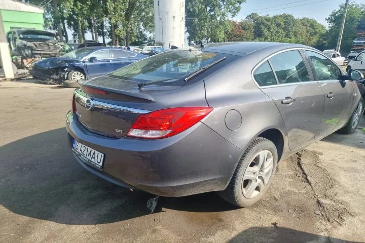 Dezmembrez Opel Insignia A  2010 motor  2.0cdti  110cp A20DTC  dezmembrari cutie de viteze manuala 6+1 trepte