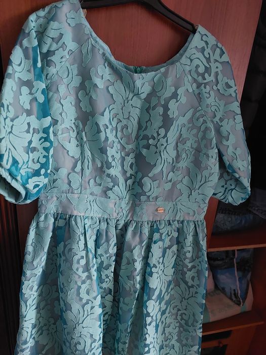 Продам вечерние платья